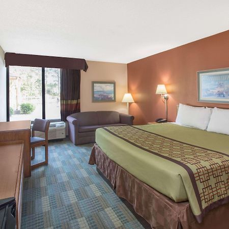 Days Inn By Wyndham Myrtle Beach Socastee Zewnętrze zdjęcie